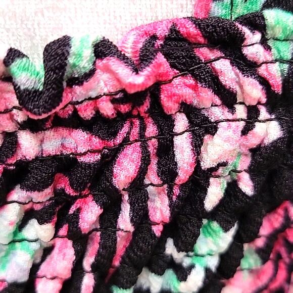 No Boundries Two Piece Set Size XS Shorts with Crop Top Floral Print Summer Fun - Picture 5 of 12